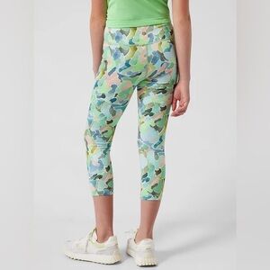 Nwt ATHLETA GIRL size 8/10 medium HIGH RISE CHIT CHAT CAPRI